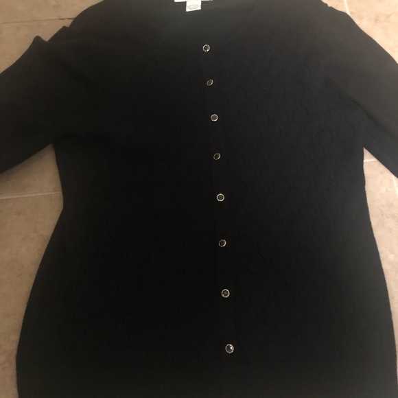 Women’s black cardigan sweater size Large - Picture 3 of 3
